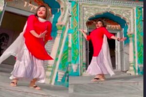 भारतमा मन्दिरमा यसरी युवती नाचेको भिडिओ सार्वजनिक भएपछि हंगामा